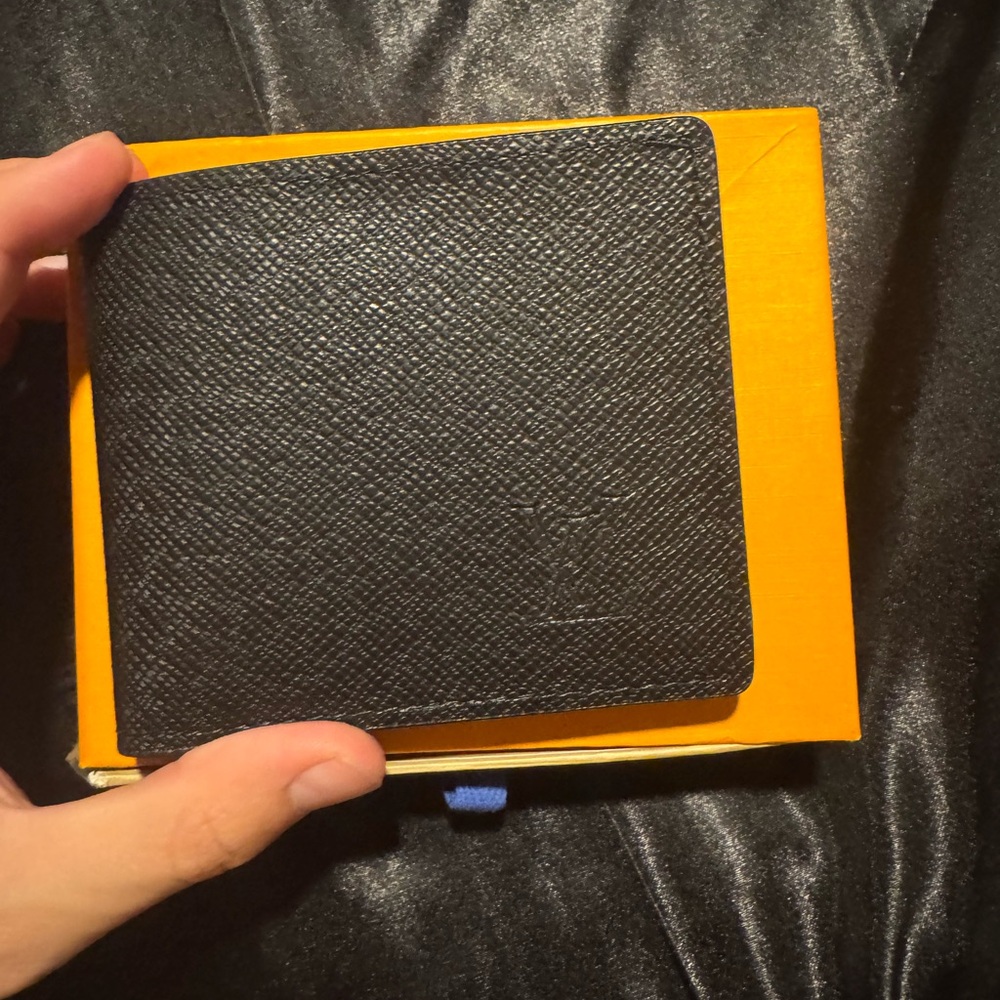 Louis Vuitton Black Key & Card Holder